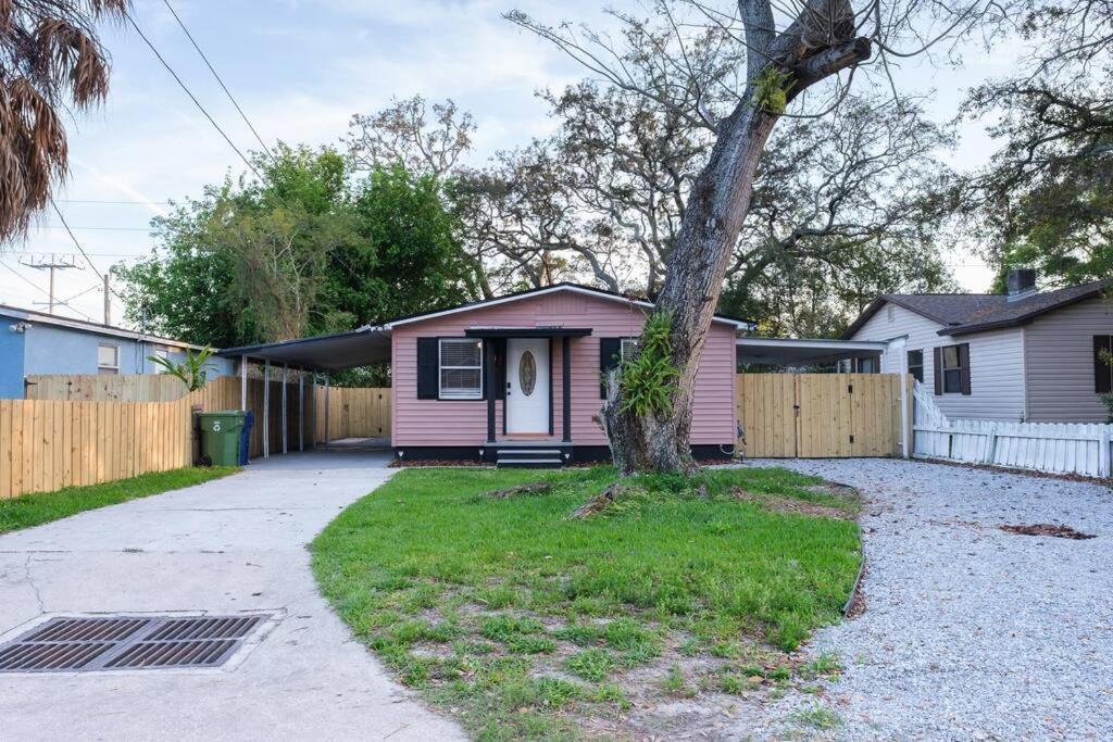 House Near Tampa Zoo And Busch Gardens, Free High Speed Wifi 빌라 외부 사진